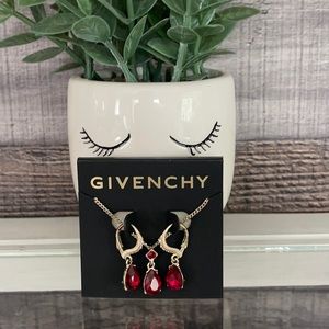 ❤️NEW!!!❤️ Givenchy Matching Necklace and Earrings